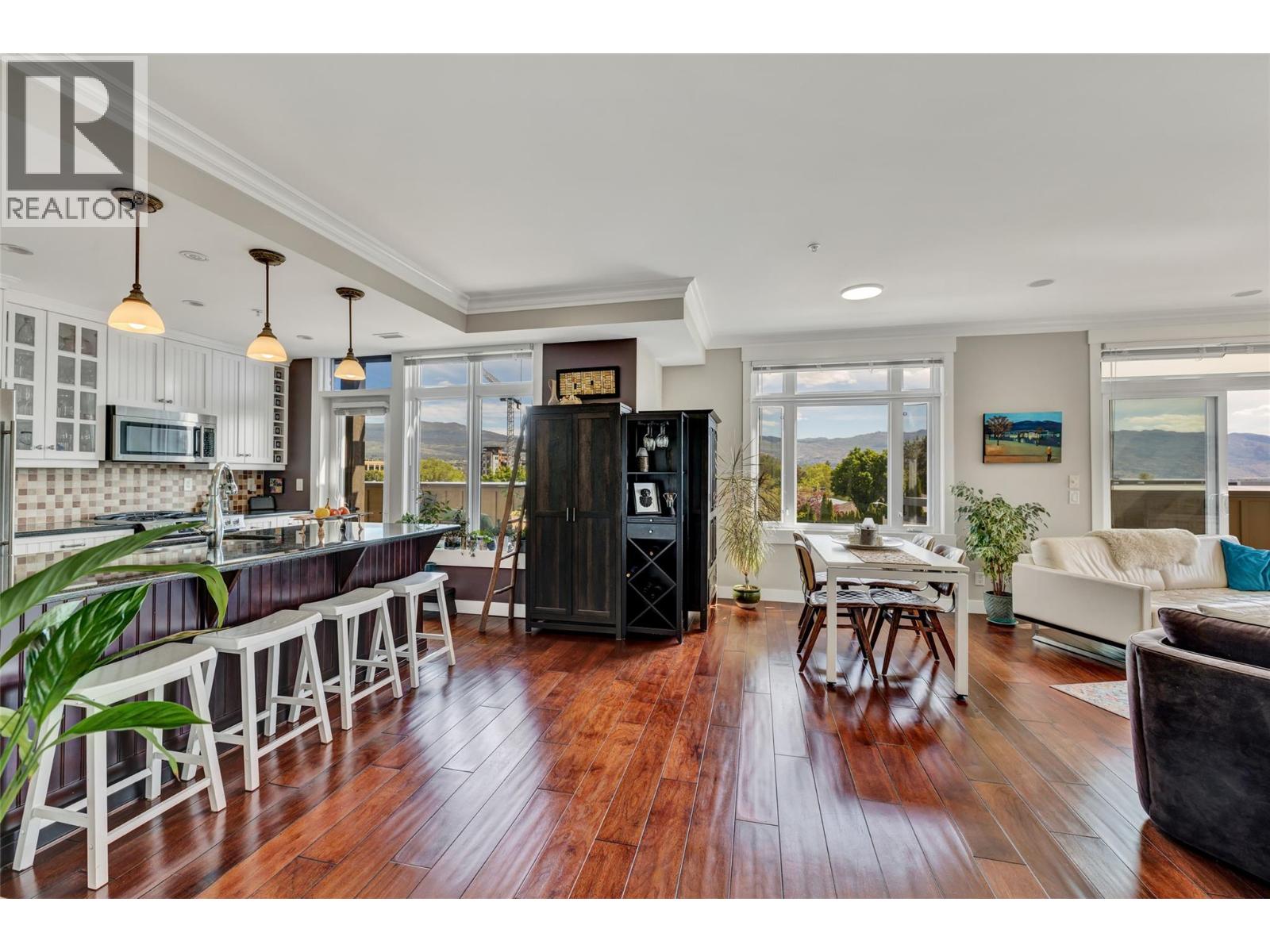 Additional image 4 of 305-2901 Abbott Street, Kelowna, BC, V1Y1G7