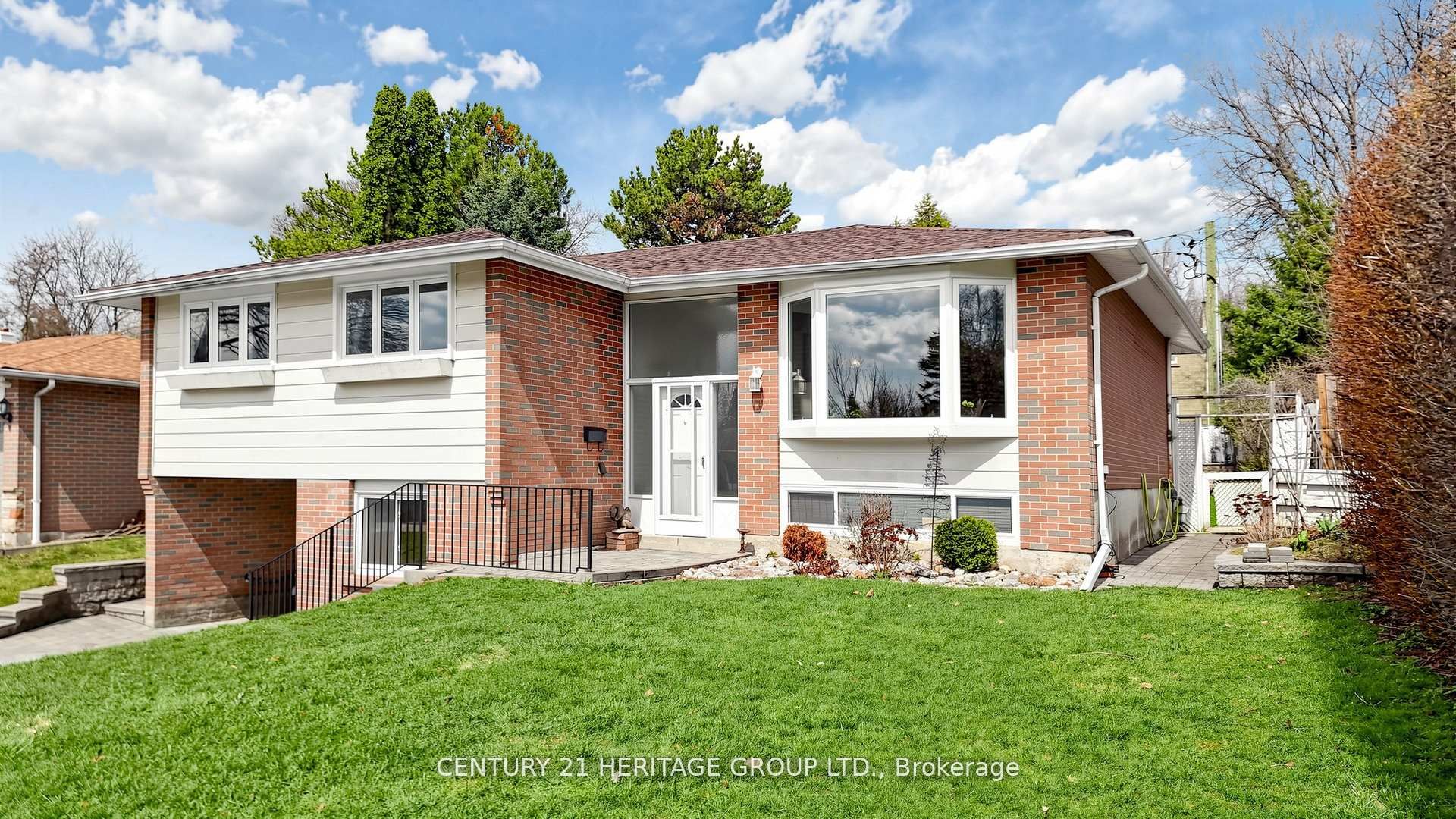 72 Romfield Circuit, Markham, ON, L3T 3H6 photo 4