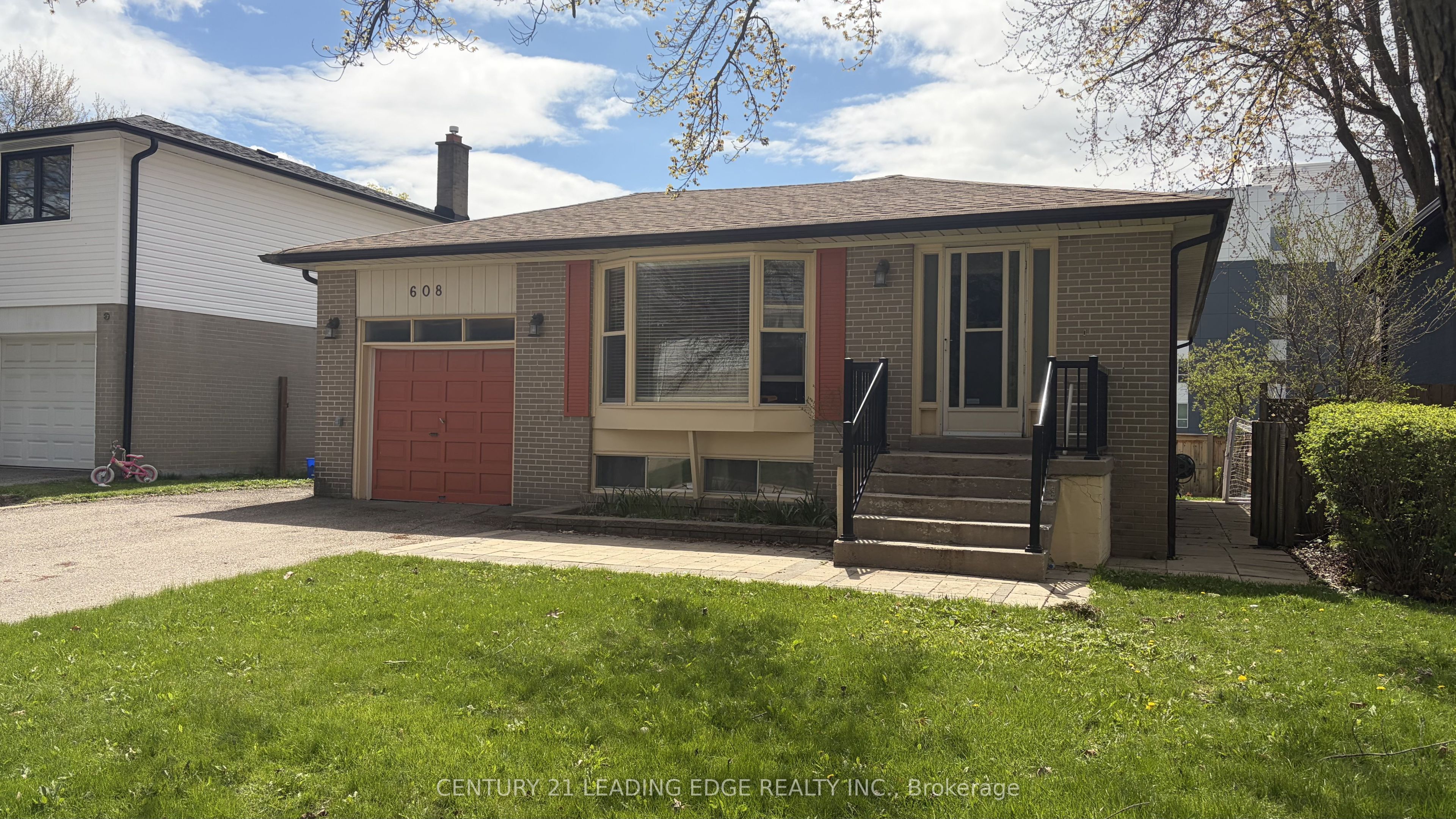 Additional image 3 of 608 Rupert Avenue, Whitchurch-stouffville, ON, L4A 1W1