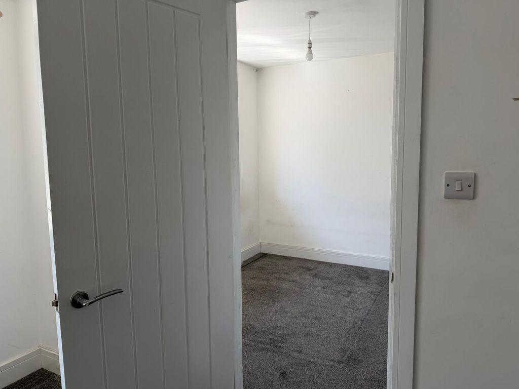 Additional image 15 of 8 bed flat to rentComberton Road, Kidderminster DY10