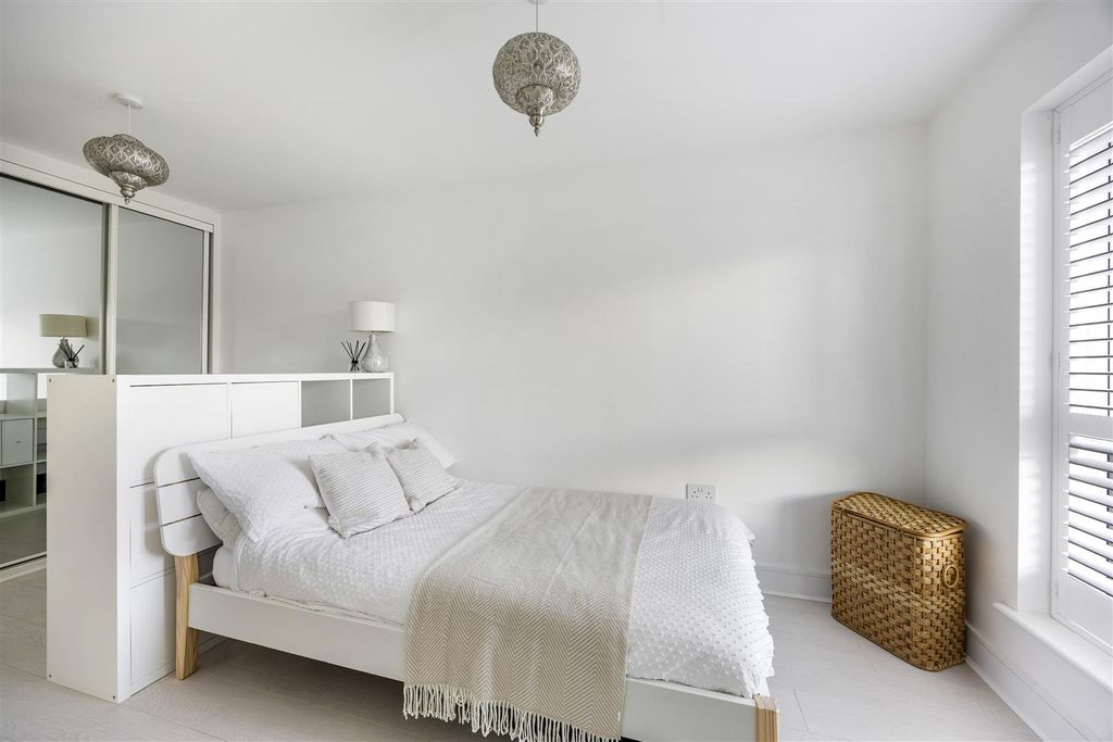 Additional image 7 of 3 bed terraced house for saleBishops Cleeve, Cheltenham GL52