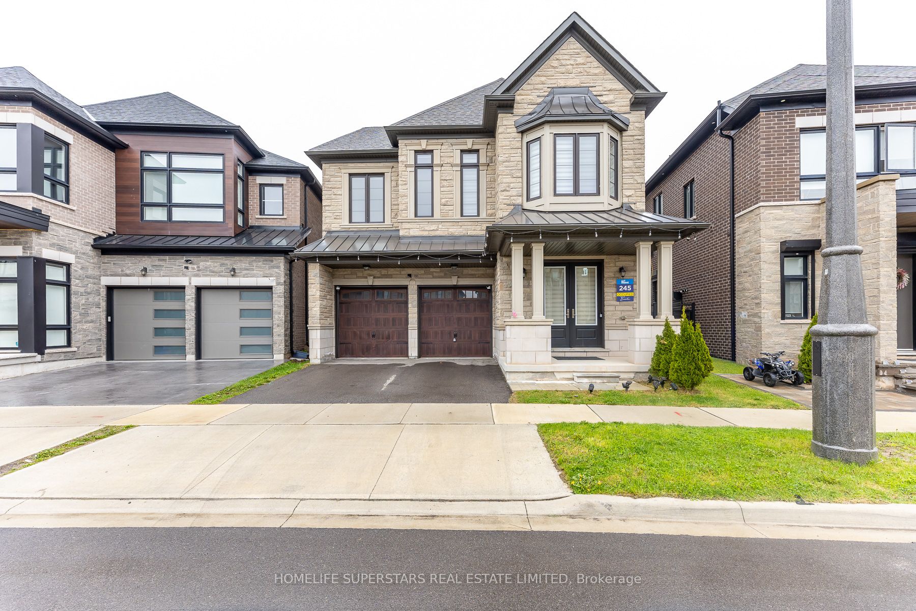 1188 Stag Hollow N, Oakville, ON, L6M 4G3