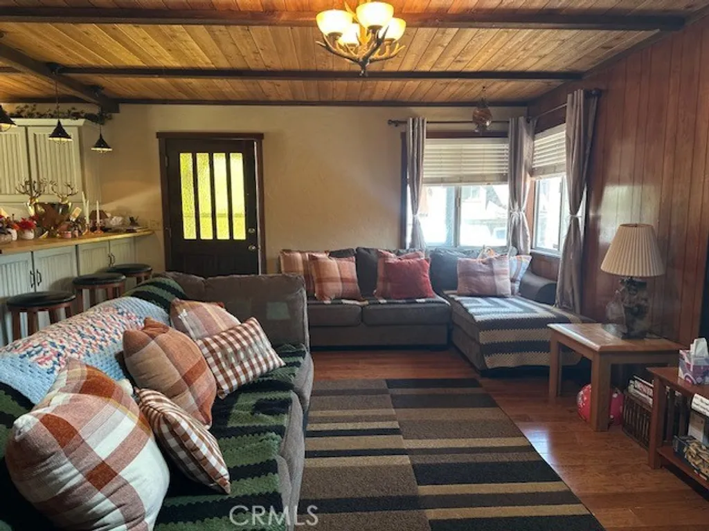 Additional image 15 of 245 Sunset Ln, Sugarloaf, CA 92386