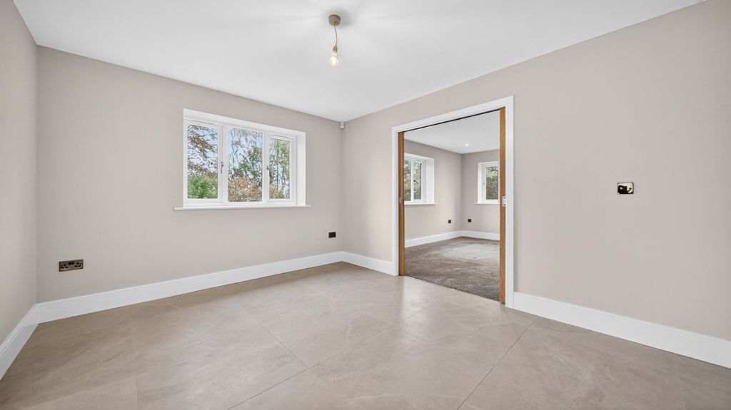 Additional image 7 of 5 bed detached house to rentLeeds Road, Bramhope, Leeds, West Yorkshire LS16