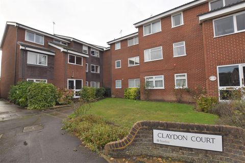 Claydon Court, The Willows RG4