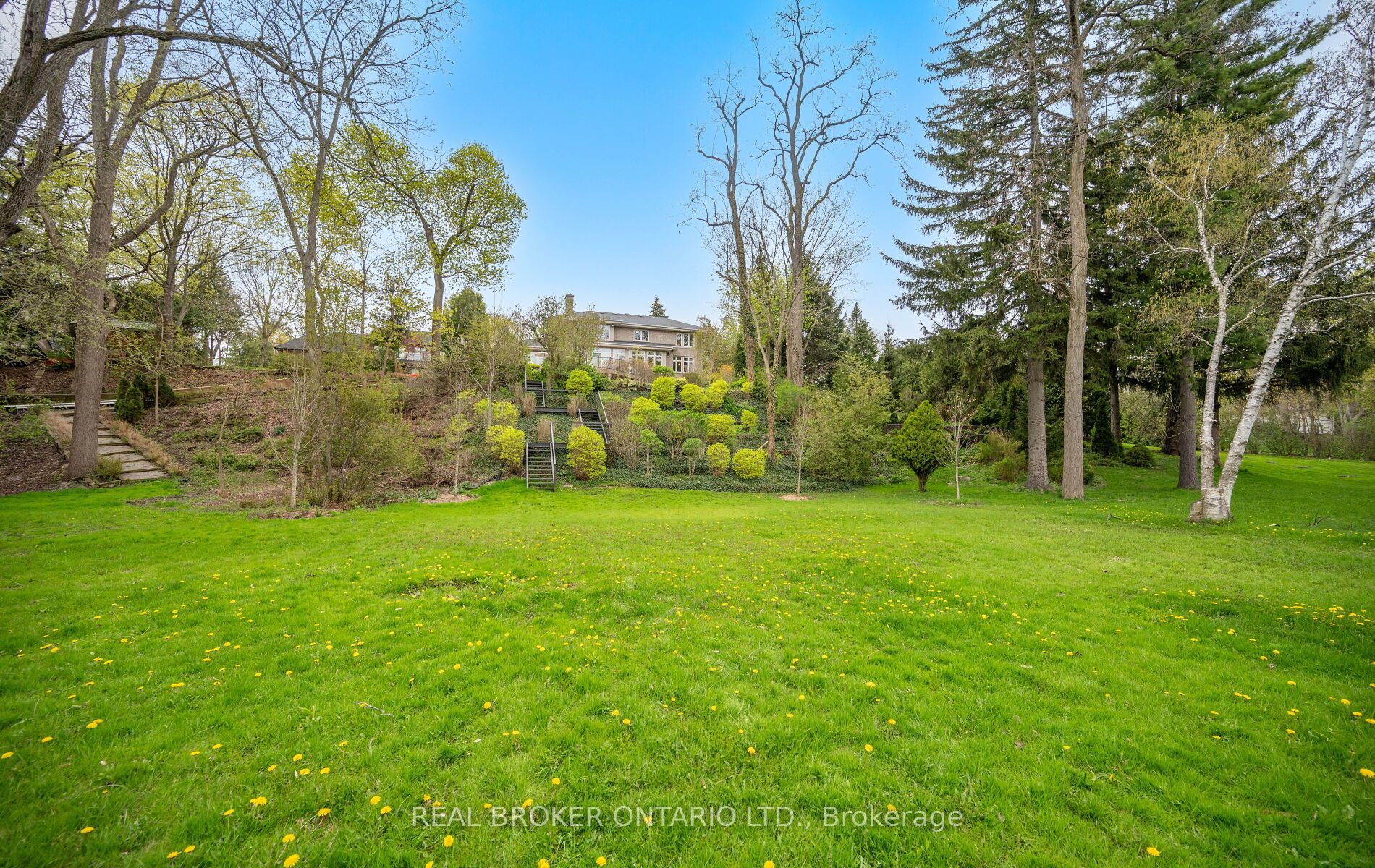 Additional image 4 of 37 Lorraine Gardens, Toronto, ON, M9B 4Z5