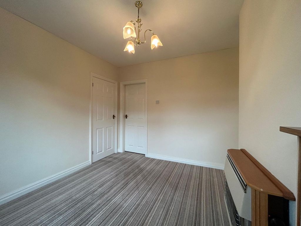Additional image 6 of 3 bed semi-detached house to rentKings Drive, Thingwall, Wirral CH61