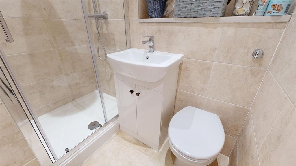 Additional image 14 of 2 bed flat for saleFlat 8 Sunnybank, 4-6 Wyke Road, Weymouth DT4