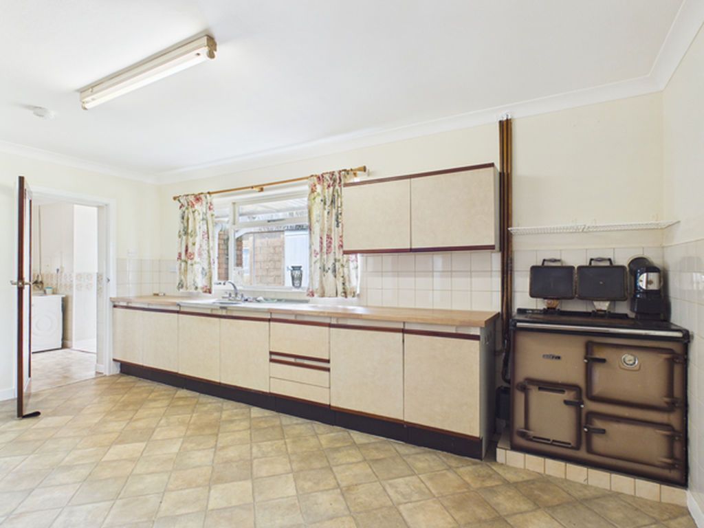 Additional image 5 of 2 bed detached bungalow to rentLlangain, Carmarthen SA33