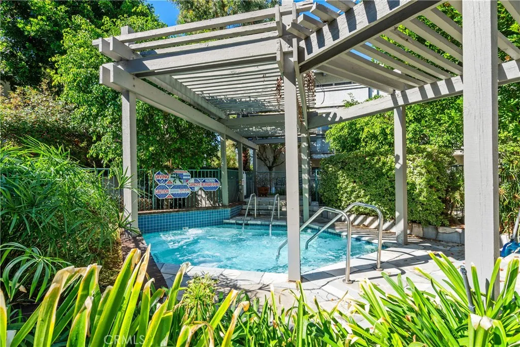Additional image 6 of 20134 Leadwell St Unit 126, Winnetka, CA 91306