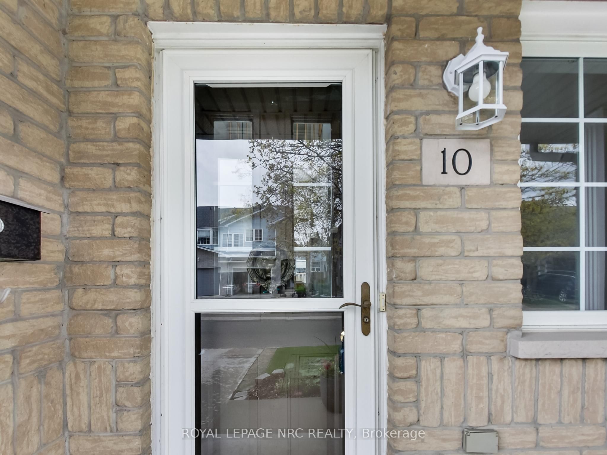 Additional image 4 of 10-104 Frances Avenue, Hamilton, ON, L8E 5X3