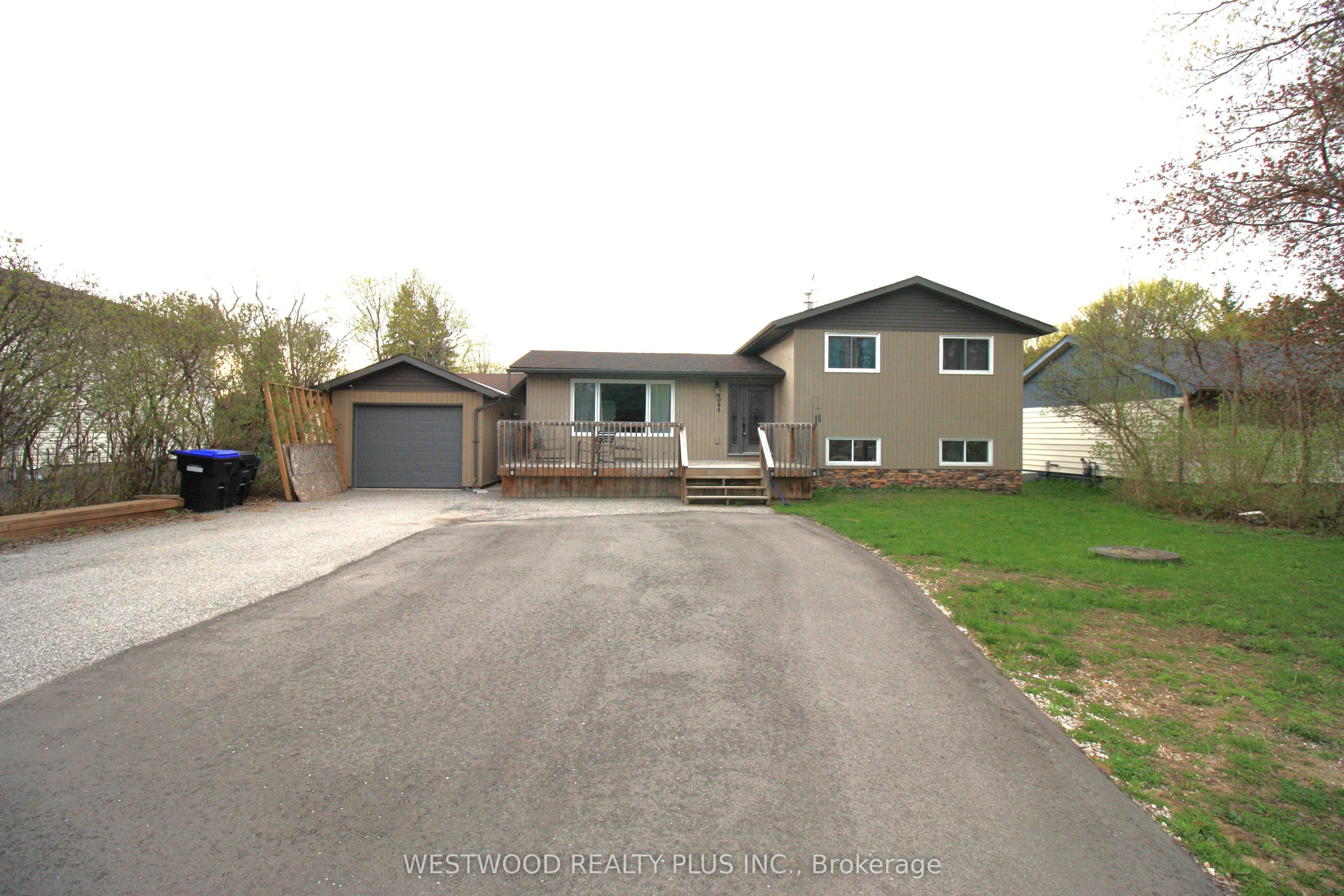 1042 Goshen Road, Innisfil, ON, L9S 2M5