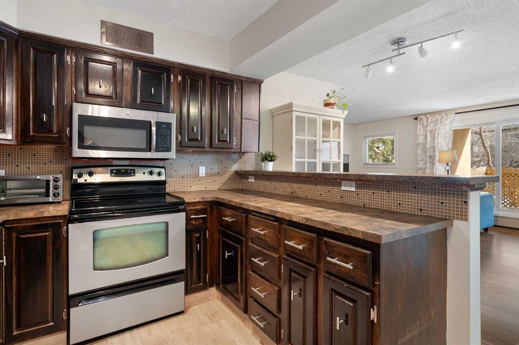 Additional image 4 of 3-722 4a Street NE, Calgary, AB, T2E 3W2