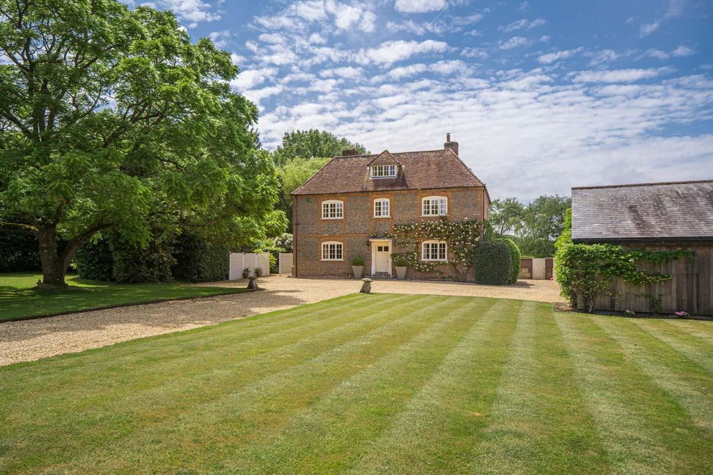 Additional image 2 of 6 bed detached house for saleCalbourne, Isle Of Wight PO30