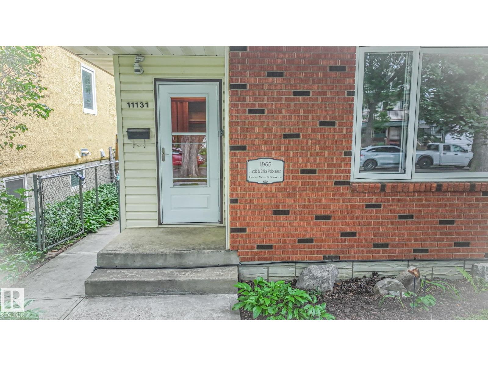 Additional image 3 of 11131 52 Street NW, Edmonton, AB, T5W3H6