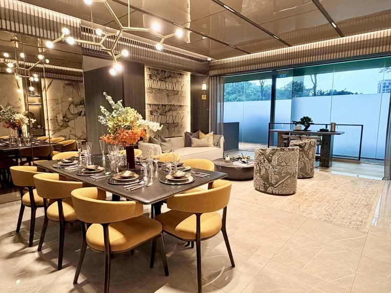 800 Upper Bukit Timah Road photo 2