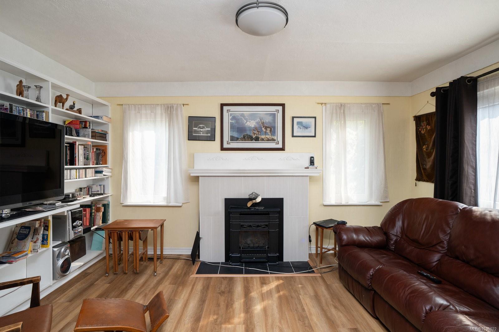 Additional image 2 of 1256 Walnut Street, Victoria, BC, V8T 1N6