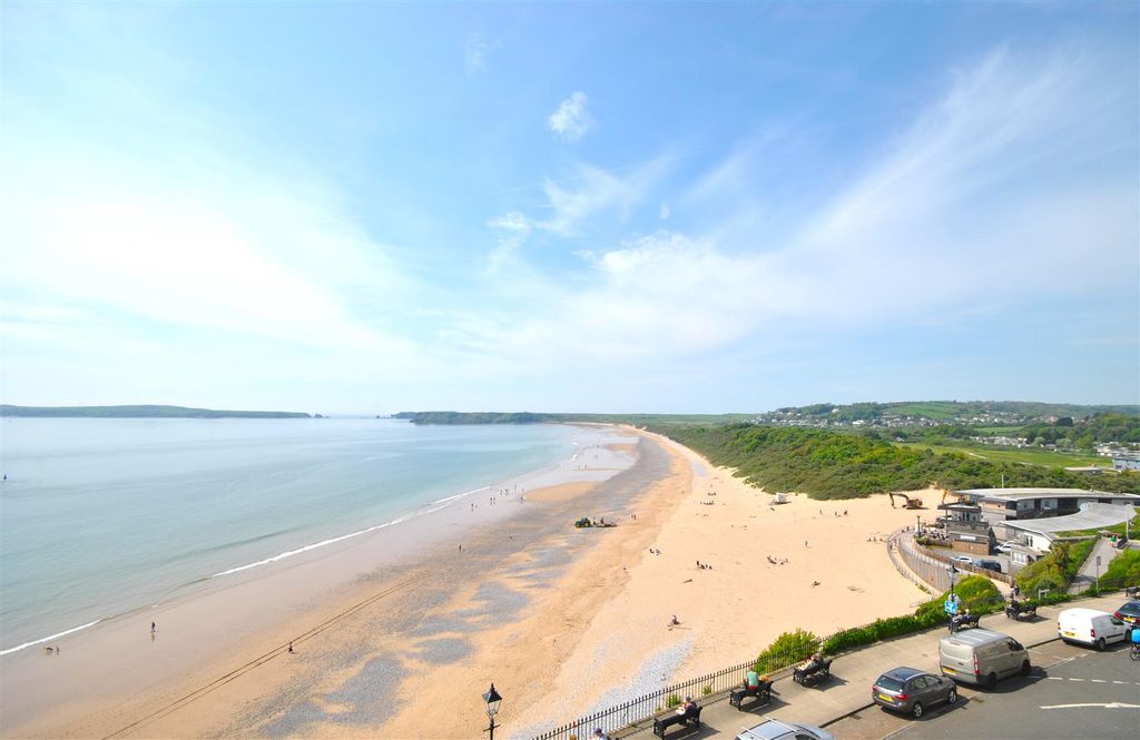 Additional image 2 of 2 bed flat to rentThe Esplanade, Tenby SA70