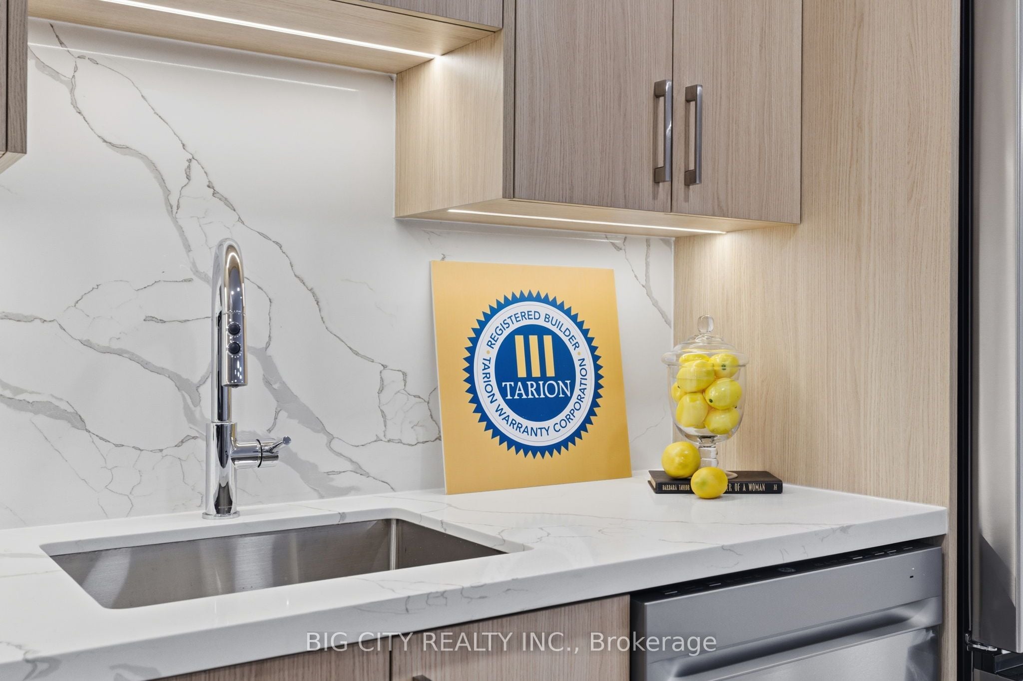 Additional image 6 of 2-68 Westholme Avenue, Toronto, ON, M6P 3B8