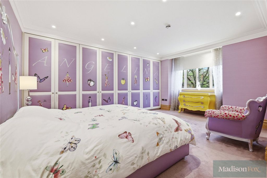 Additional image 53 of 8 bed detached house for saleStradbroke Drive, Chigwell, Essex IG7