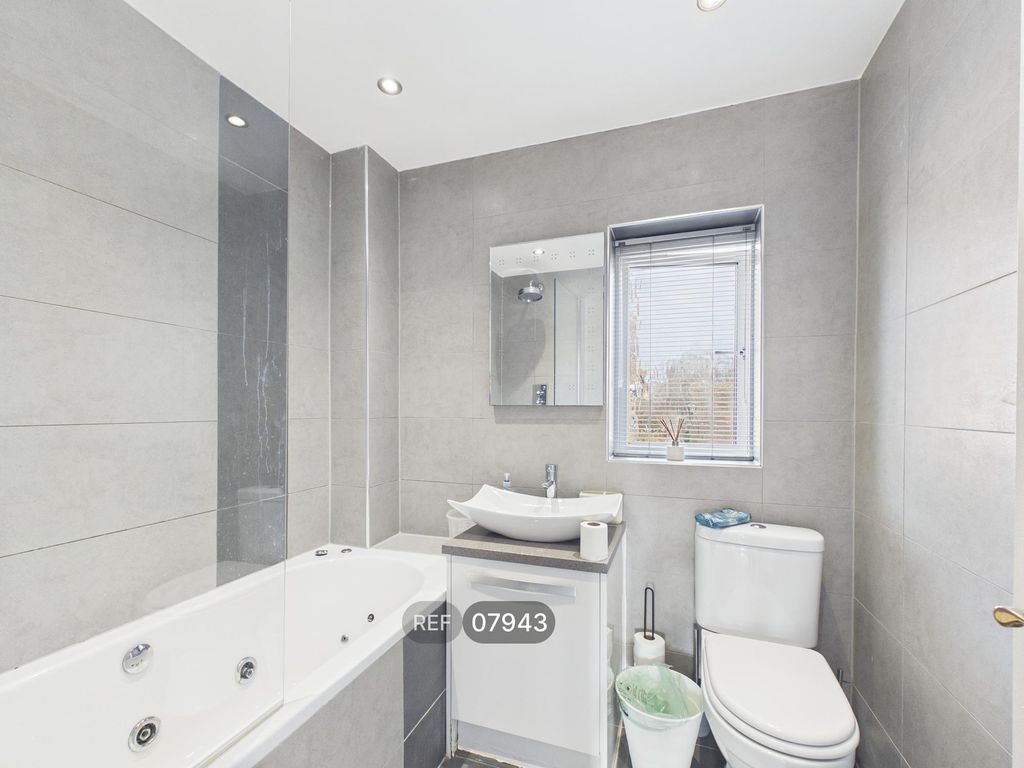 Additional image 18 of 3 bed detached house to rent9, Clement Drive, Peterborough PE2