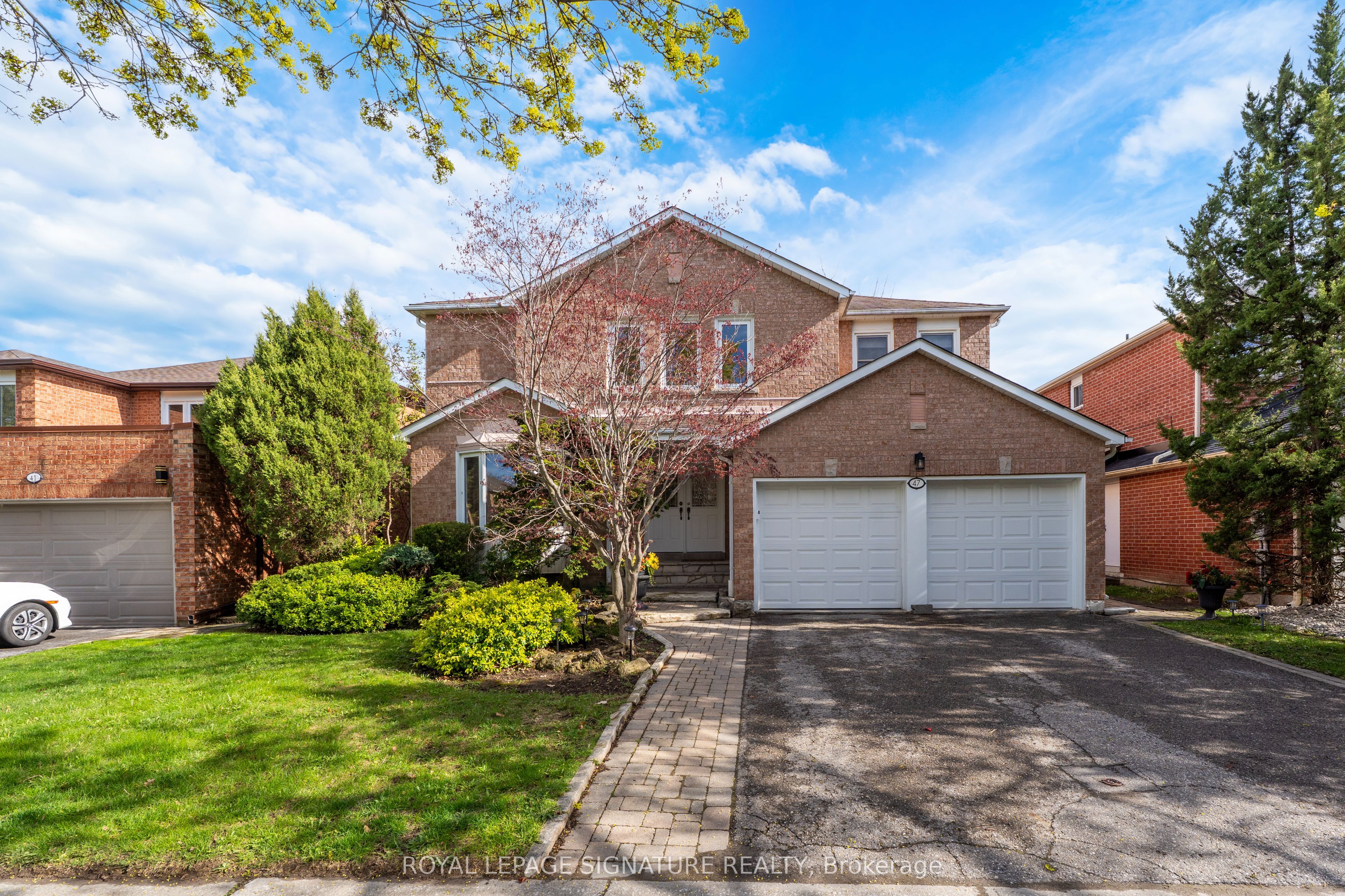 47 Edmund Seager Drive, Vaughan, ON, L4J 4S1