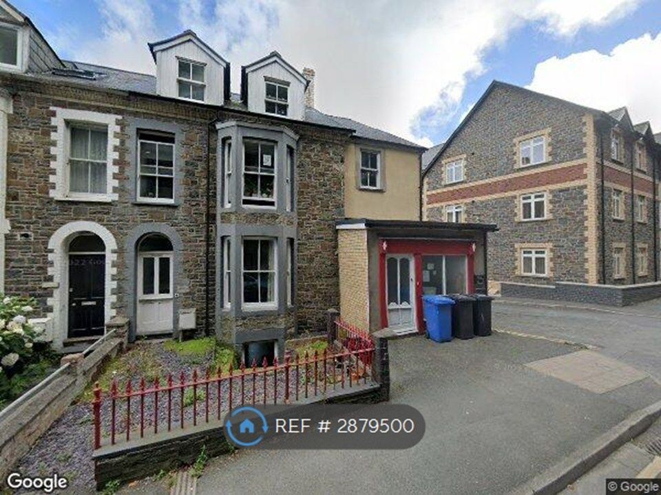 4 bed terraced house to rentLlanbadarn Road, Aberystwyth SY23