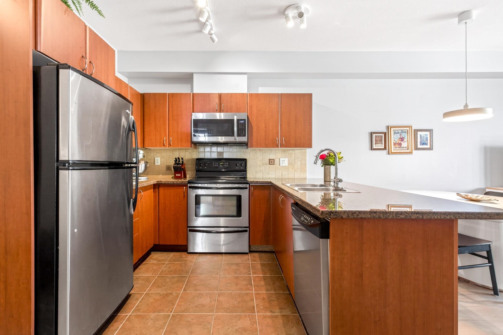 Additional image 6 of 211-2346 Mcallister Avenue, Port Coquitlam, BC, V3C 2B1