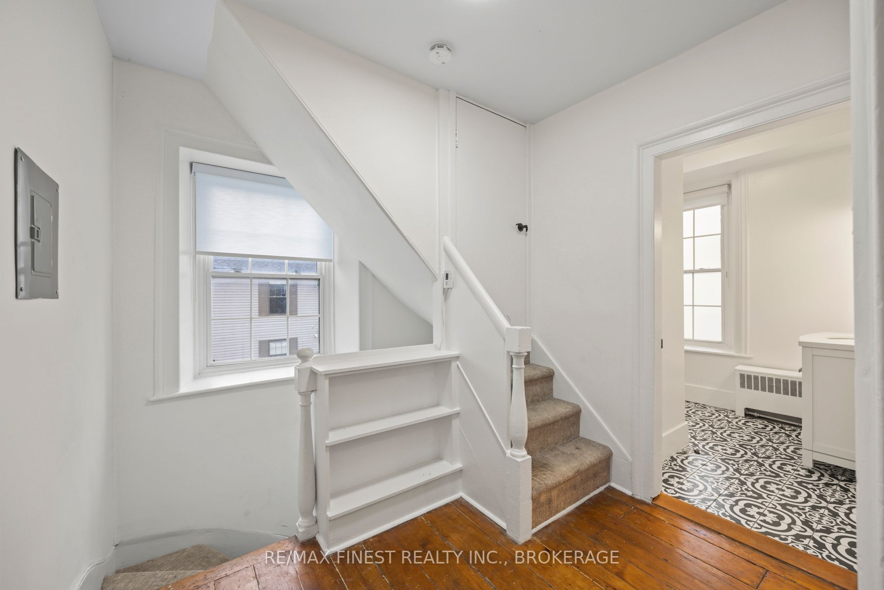 Additional image 5 of 114 Yonge Street, Kingston, ON, K7M 1E7