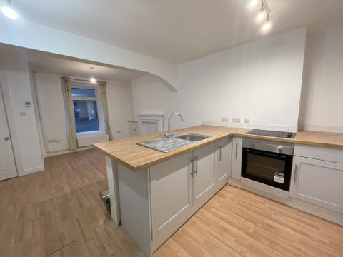 Peter Tce, Swansea SA1