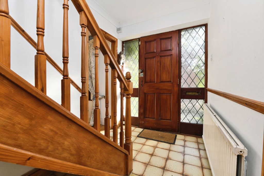 Additional image 8 of 4 bed detached house for saleBranksome Close, Stanford-Le-Hope SS17