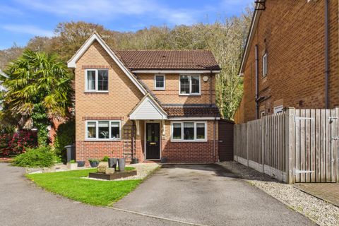 Laverdene Avenue, Totley S17