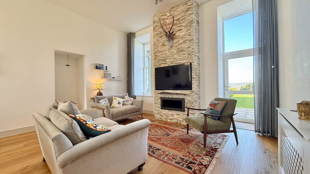 Additional image 4 of 3 bed flat for sale16 Great Glen Place, Inverness IV3