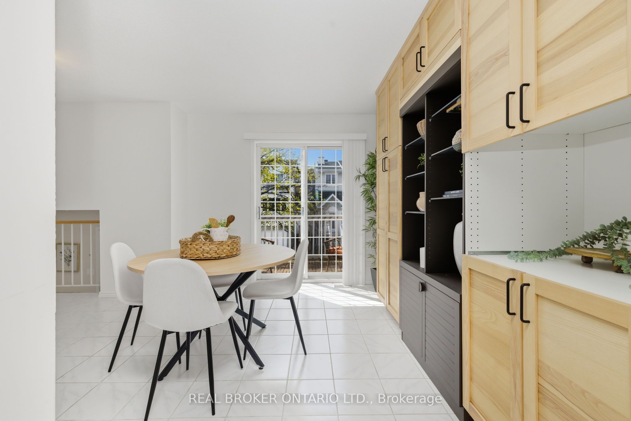 Additional image 5 of 36 Castlegreen Private, Ottawa, ON, K1T 3N4