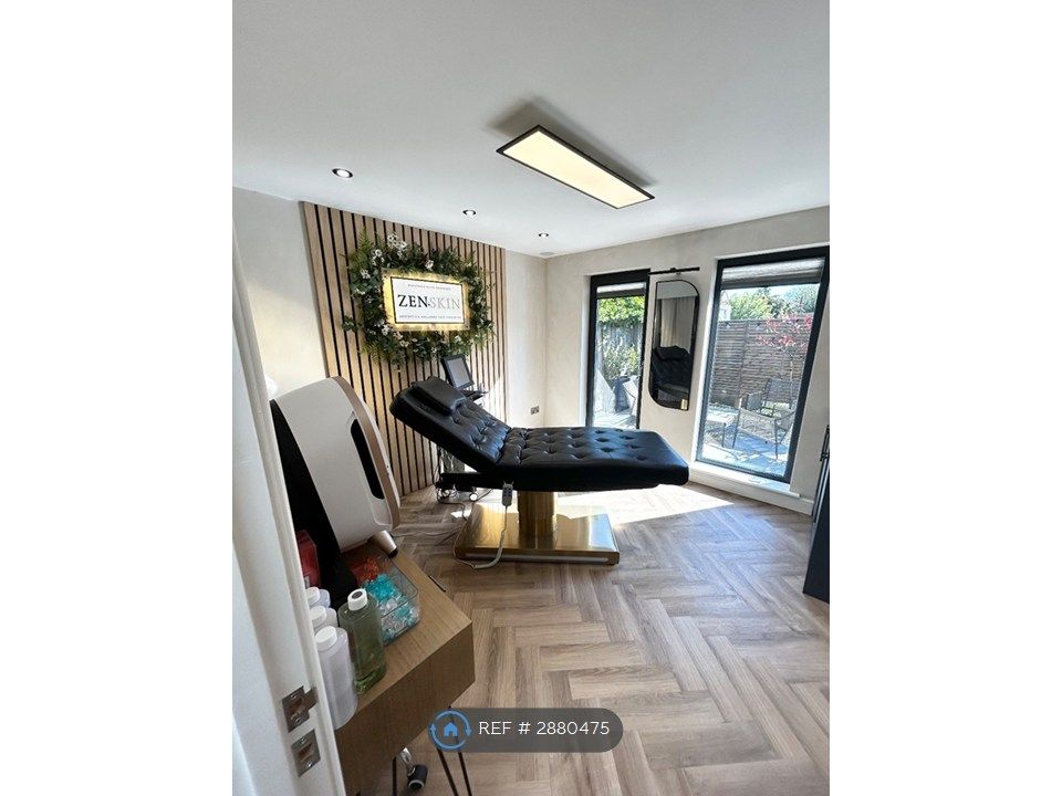 Additional image 3 of 5 bed detached house to rentGrendon Gardens, Darlington DL2