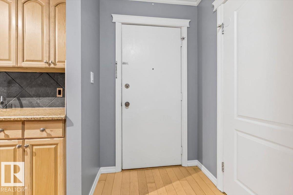 Additional image 3 of 201-10547 83 Avenue NW, Edmonton, AB, T6E2E1