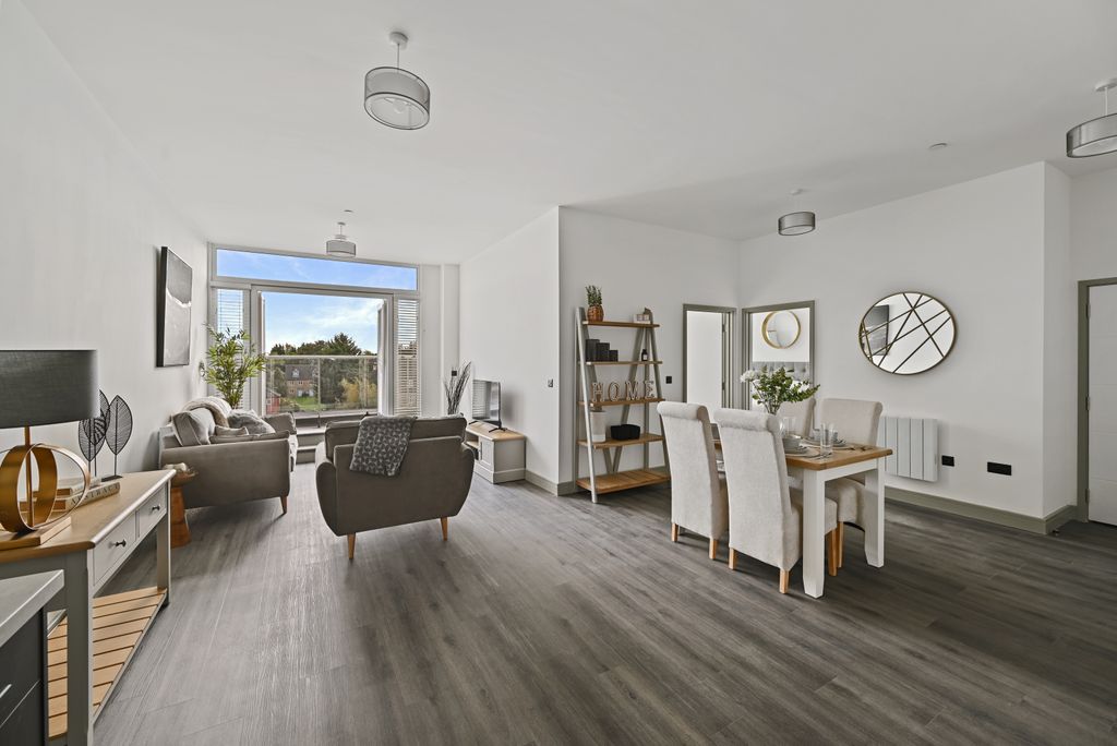 Additional image 3 of 2 bed penthouse to rent405 Guild House, Oundle Road, Peterborough PE2