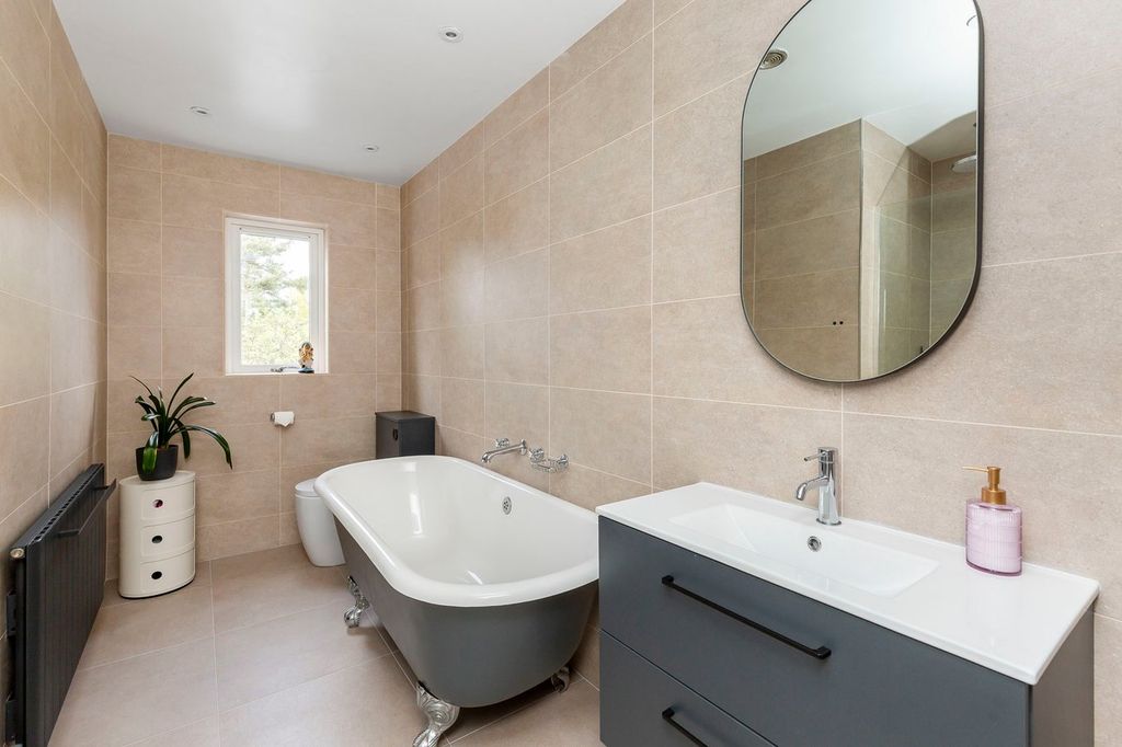 Additional image 26 of 5 bed semi-detached house for saleHepburn Gardens, St Andrews KY16