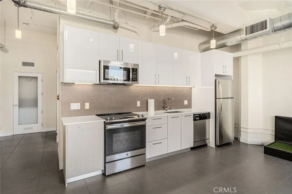 Additional image 9 of 939 S Broadway #1001, Los Angeles, CA 90015