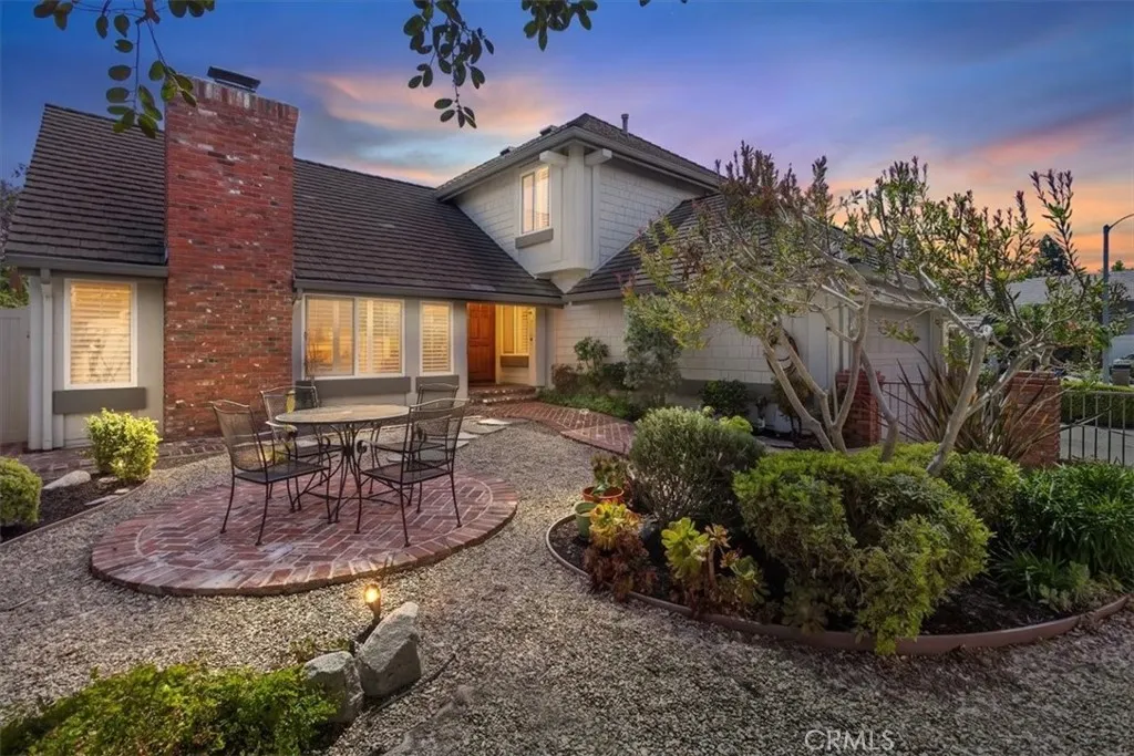 Additional image 4 of 1104 Dennis Drive, Costa Mesa, CA 92626