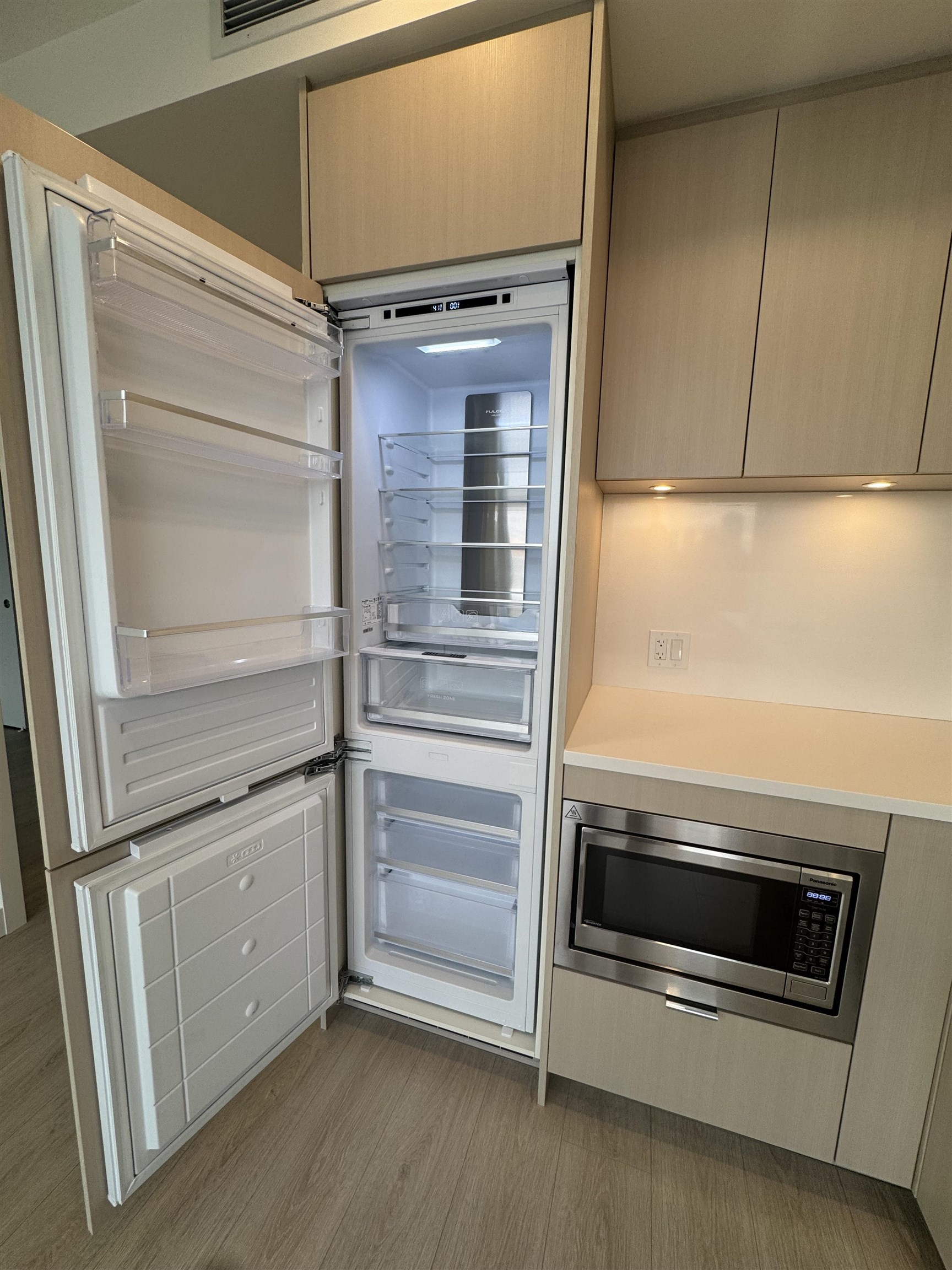 Additional image 5 of 604-13675 107a Avenue, Surrey, BC, V3T 0X2