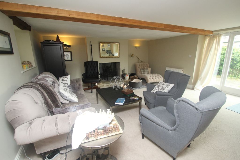 Additional image 4 of 4 bed detached house to rentHarewell Lane, Dacre Banks, Harrogate, North Yorkshire HG3