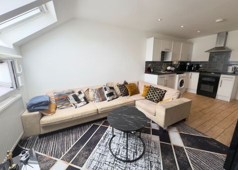 Alberton Road, Bristol BS16