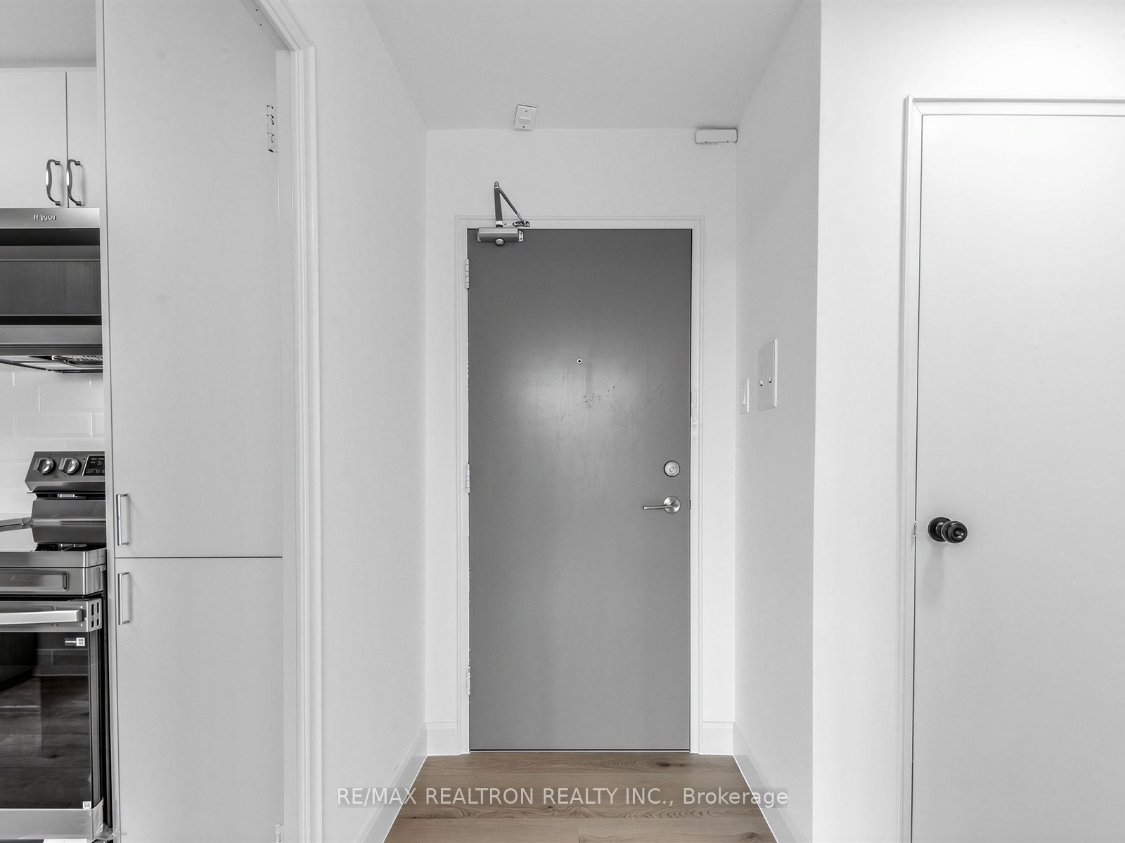 Additional image 5 of 302-580 Christie Street, Toronto, ON, M6G 3E3
