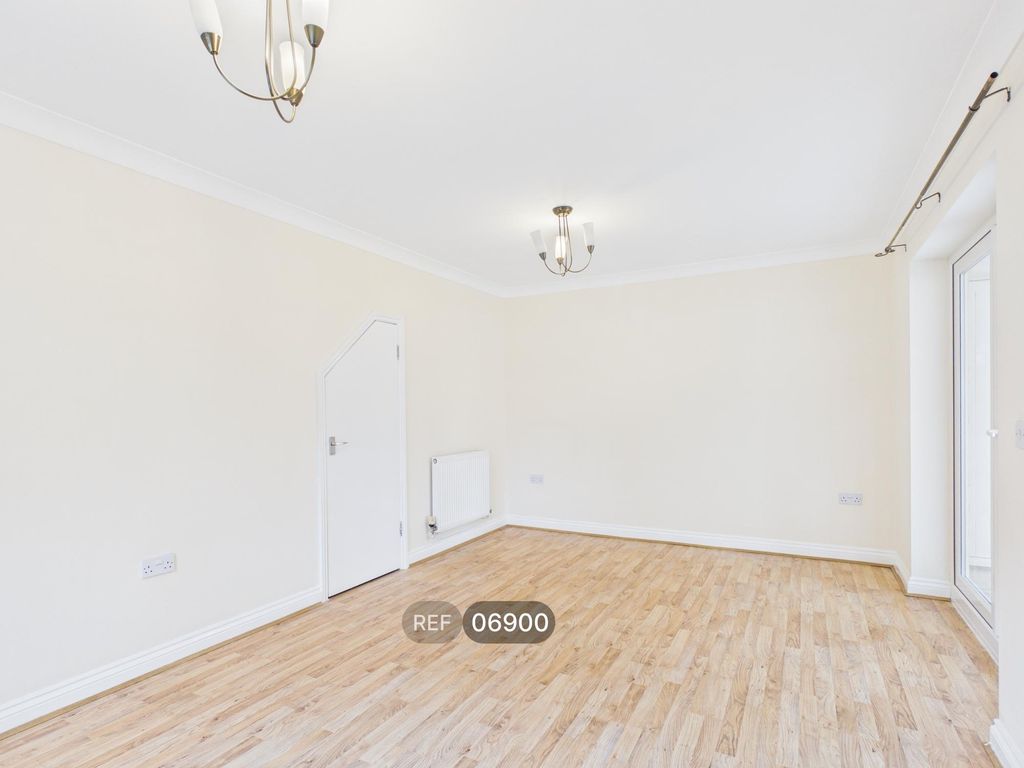 Additional image 6 of 4 bed detached house to rent64, East Of England Way, Peterborough PE2