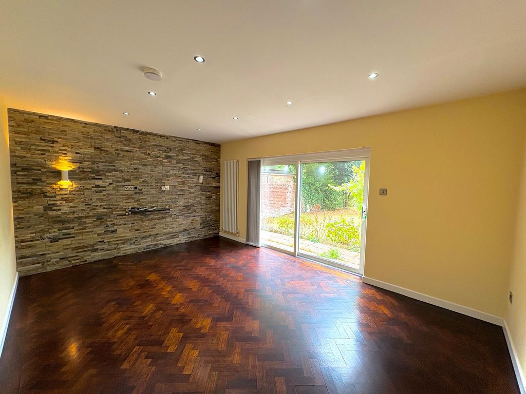 2 bed flat to rentHighfield, Southampton SO17 photo 4
