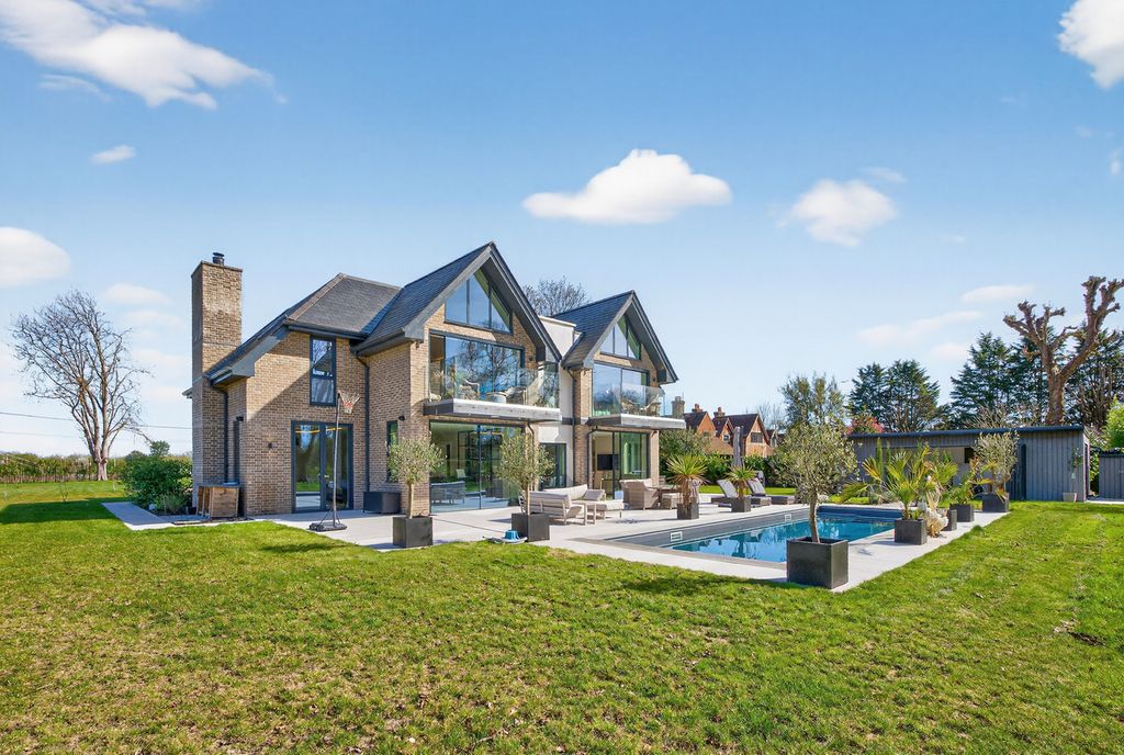 Additional image 37 of 5 bed detached house for saleDorney Reach Road Dorney Reach Maidenhead, Berkshire SL6