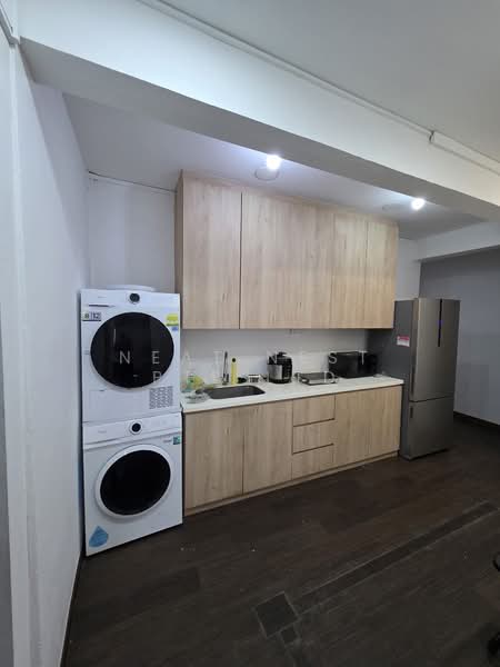 756 Upper Serangoon Road photo 5