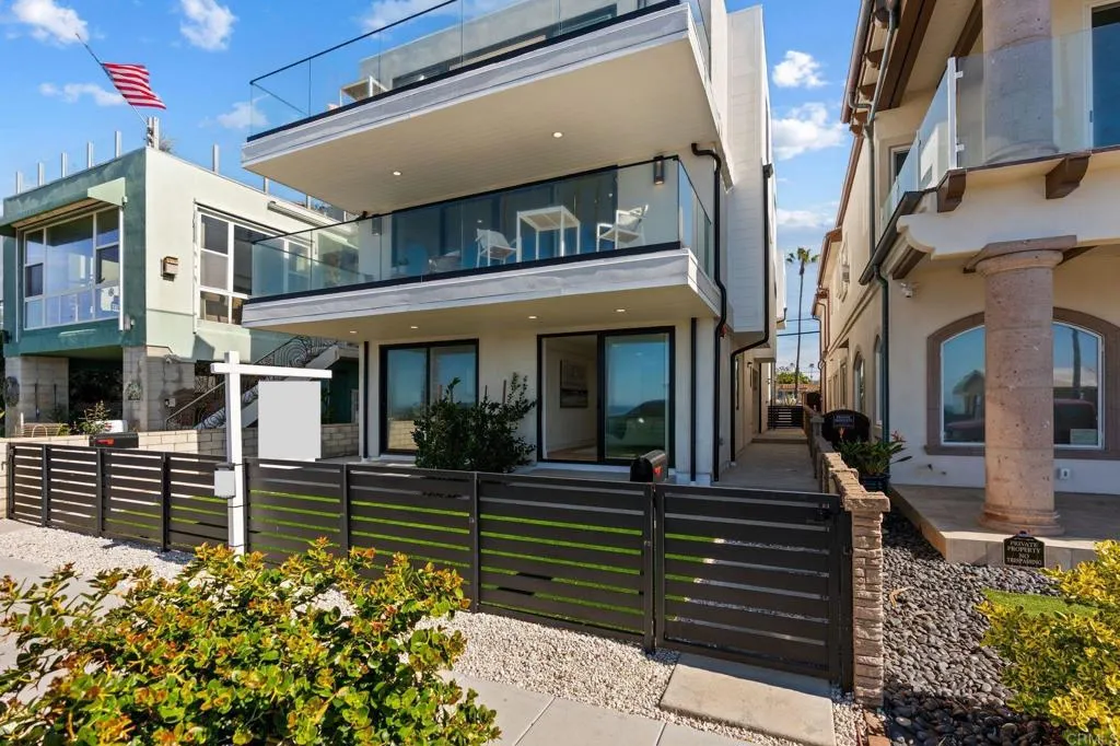 Additional image 82 of 214 S Pacific Street, Oceanside, CA 92054