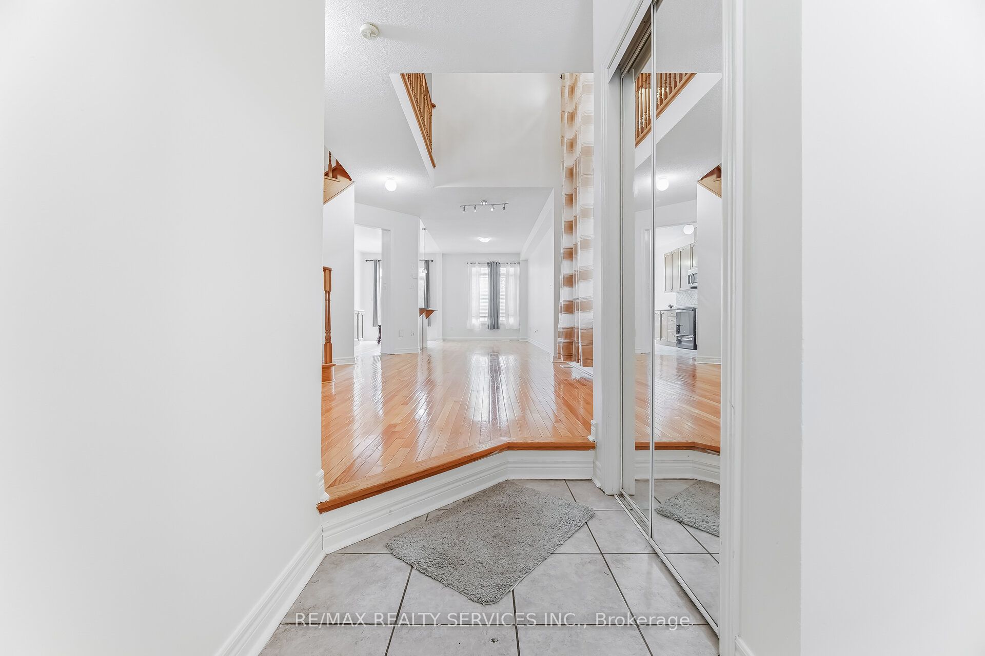 4 Rocky Point Crescent, Brampton, ON, L6V 4S8 photo 4